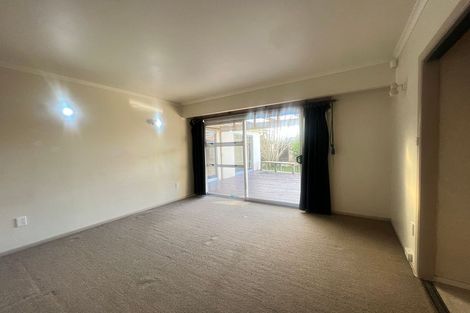 Photo of property in 94 Te Atatu Road, Te Atatu South, Auckland, 0610