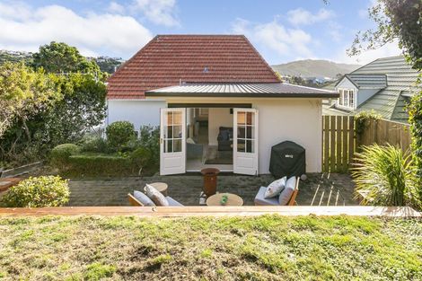 Photo of property in 39 Fairview Crescent, Kelburn, Wellington, 6012