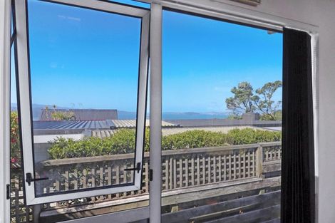 Photo of property in 275 Dowse Drive, Maungaraki, Lower Hutt, 5010