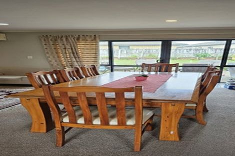 Photo of property in 5 Whitney Place, Rototuna North, Hamilton, 3210