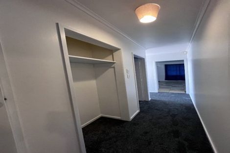 Photo of property in 79 Cobham Crescent, Kelston, Auckland, 0602