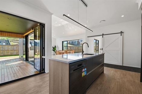 Photo of property in 1 Erlam Place, Matipo Heights, Rotorua, 3015