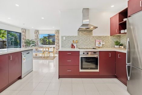 Photo of property in 11 Kihi Place, Ruakaka, 0116