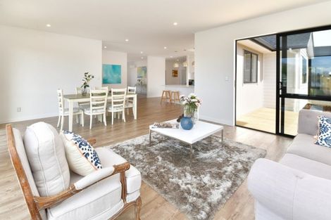 Photo of property in 21 Jack Hawken Lane, Silverdale, 0932