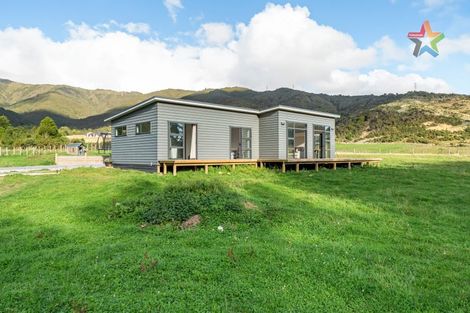 Photo of property in 9 Turksma Lane, Kaitoke, 5018