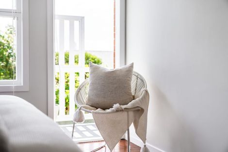 Photo of property in 1/264 Lake Road, Hauraki, Auckland, 0622