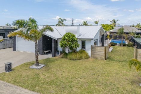 Photo of property in 338 Cook Drive, Whitianga, 3510