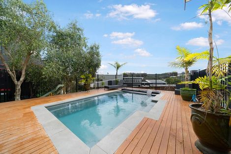 Photo of property in 16 Palm Cove, Arkles Bay, Whangaparaoa, 0932