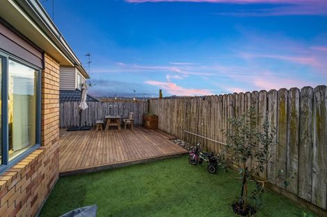 Photo of property in Hibiscus Garden, 9 Lavender Garden Lane, Oteha, Auckland, 0632