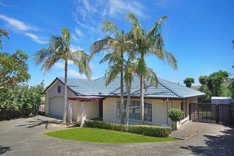 Photo of property in 8 Stellamaris Way, Northpark, Auckland, 2013