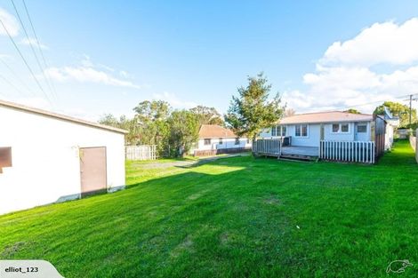 Photo of property in 12 Poto Street, Te Atatu South, Auckland, 0610