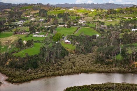 Photo of property in 106 Barrett Road, Riverhead, Albany, 0793