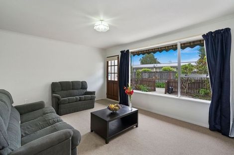 Photo of property in 2/8 Bowen Street, Upper Riccarton, Christchurch, 8041