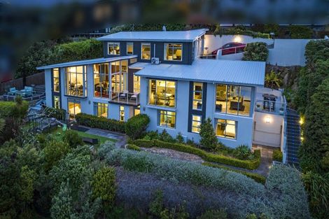 Photo of property in 2 Redcliffs View Lane, Redcliffs, Christchurch, 8081