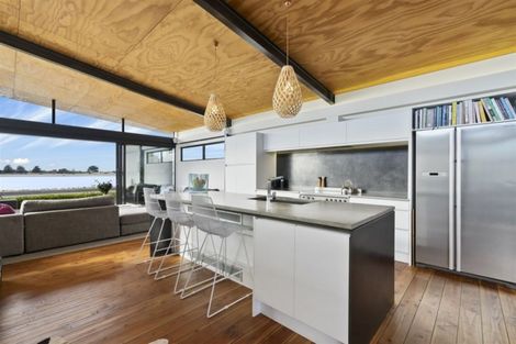 Photo of property in 69a Beachville Road, Redcliffs, Christchurch, 8081