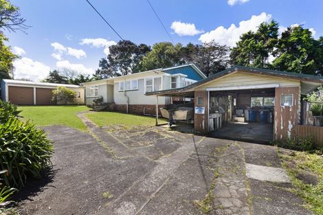 Photo of property in 104 Chivalry Road, Glenfield, Auckland, 0629