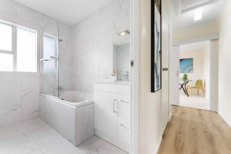 Photo of property in 1/4 Preston Avenue, Mount Albert, Auckland, 1025