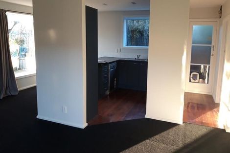 Photo of property in 21 Eglinton Street, Avondale, Christchurch, 8061