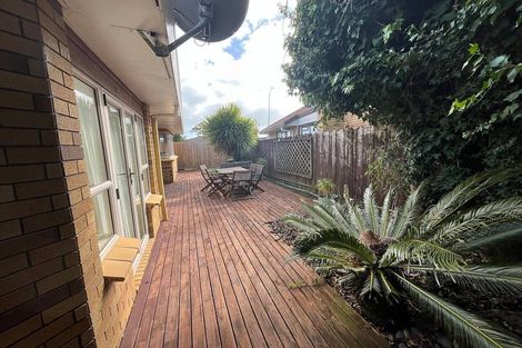 Photo of property in 2 Taiko Court, Northpark, Auckland, 2013