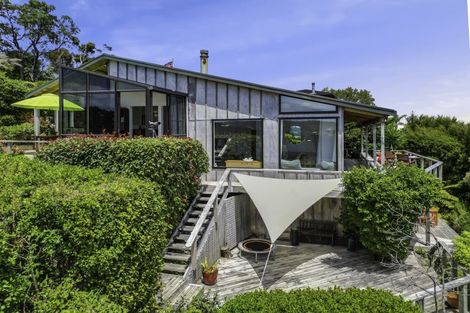 Photo of property in 200 Te Wahapu Road, Russell, 0272