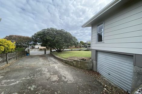 Photo of property in 6 Yates Street, Otaki Beach, Otaki, 5512