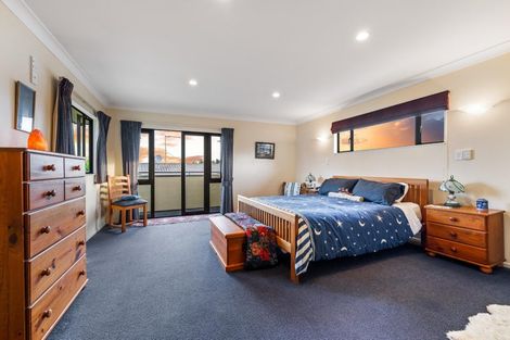 Photo of property in 4 Tellin Close, Massey, Auckland, 0614