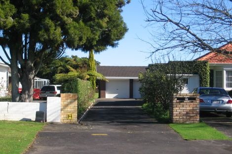 Photo of property in 37 Dalethorpe Avenue, Fairfield, Hamilton, 3214