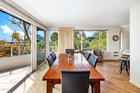 Photo of property in 12 Shortland Place, Havelock North, 4130