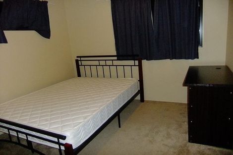 Photo of property in 18 Merlot Way, Te Atatu South, Auckland, 0610