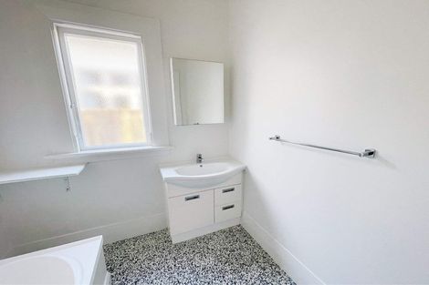 Photo of property in 52 Young Street, Saint Kilda, Dunedin, 9012