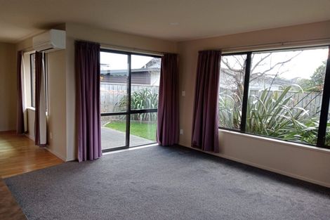 Photo of property in 22 Aotea Drive, Aotea, Porirua, 5024