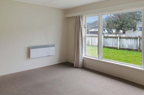 Photo of property in 7 Derwent Street, Wainuiomata, Lower Hutt, 5014
