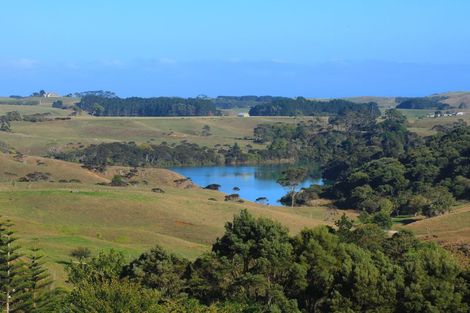 Photo of property in 4 Maungatawhiri Road, Raglan, 3295