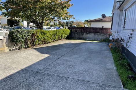 Photo of property in 3a Haverstock Road, Sandringham, Auckland, 1025