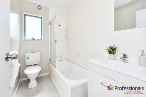 Photo of property in 22 Caringbah Drive, Papatoetoe, Auckland, 2025