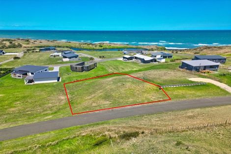 Photo of property in 19 Waipipi Road, Waverley, 4591