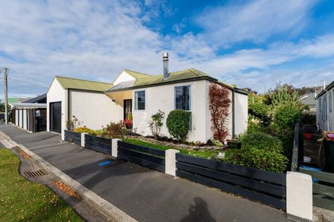 Photo of property in 2 Kings Avenue, South Dunedin, Dunedin, 9012