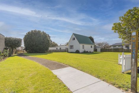 Photo of property in 8 Endeavour Close, Whitianga, 3510