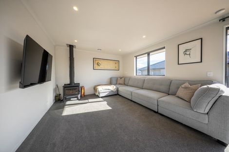 Photo of property in 22 Marakura Drive, Te Anau, 9600