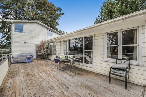 Photo of property in 114 Ennis Avenue, Pakuranga Heights, Auckland, 2010