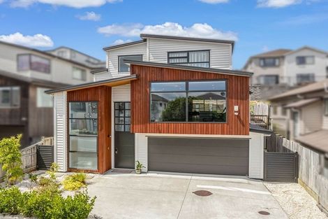 Photo of property in 26 Windlass Street, Long Bay, Auckland, 0630