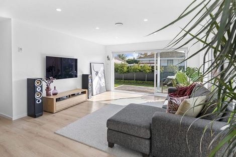 Photo of property in 1/13 Neill Street, Hornby, Christchurch, 8042