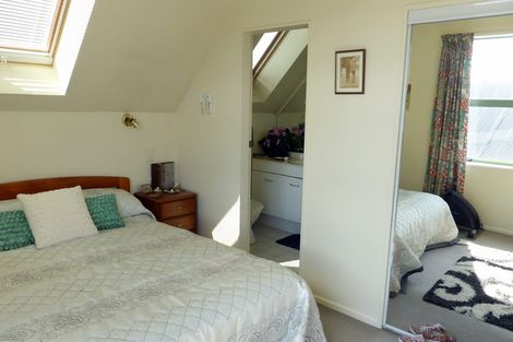 Photo of property in 21a Maida Vale Road, Roseneath, Wellington, 6011