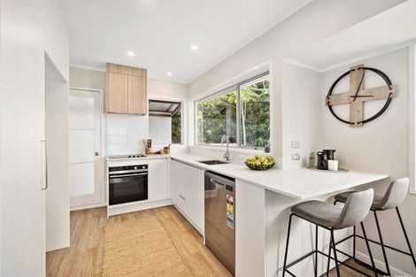 Photo of property in 2/36 Sealy Road, Torbay, Auckland, 0630