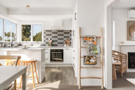 Photo of property in 16 Brown Terrace, Te Puke, 3119