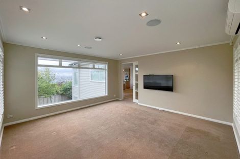 Photo of property in 9 Castor Bay Road, Castor Bay, Auckland, 0620