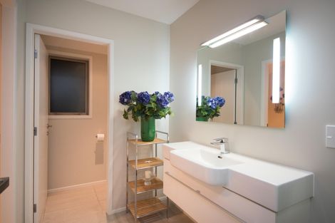 Photo of property in 2 Grand Oaks Drive, Awapuni, Palmerston North, 4412