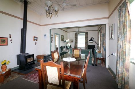 Photo of property in 7 Ruahine Street, Dannevirke, 4930