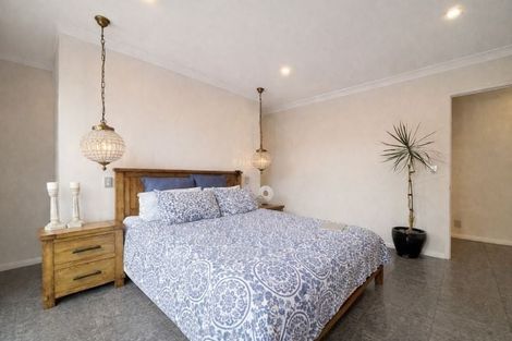 Photo of property in 68 Coolspring Way, Redwood, Christchurch, 8051