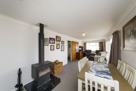 Photo of property in 11 Leander Place, Milson, Palmerston North, 4414